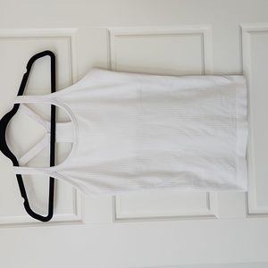 EUC Lululemon Ribbed tank with built in bra top